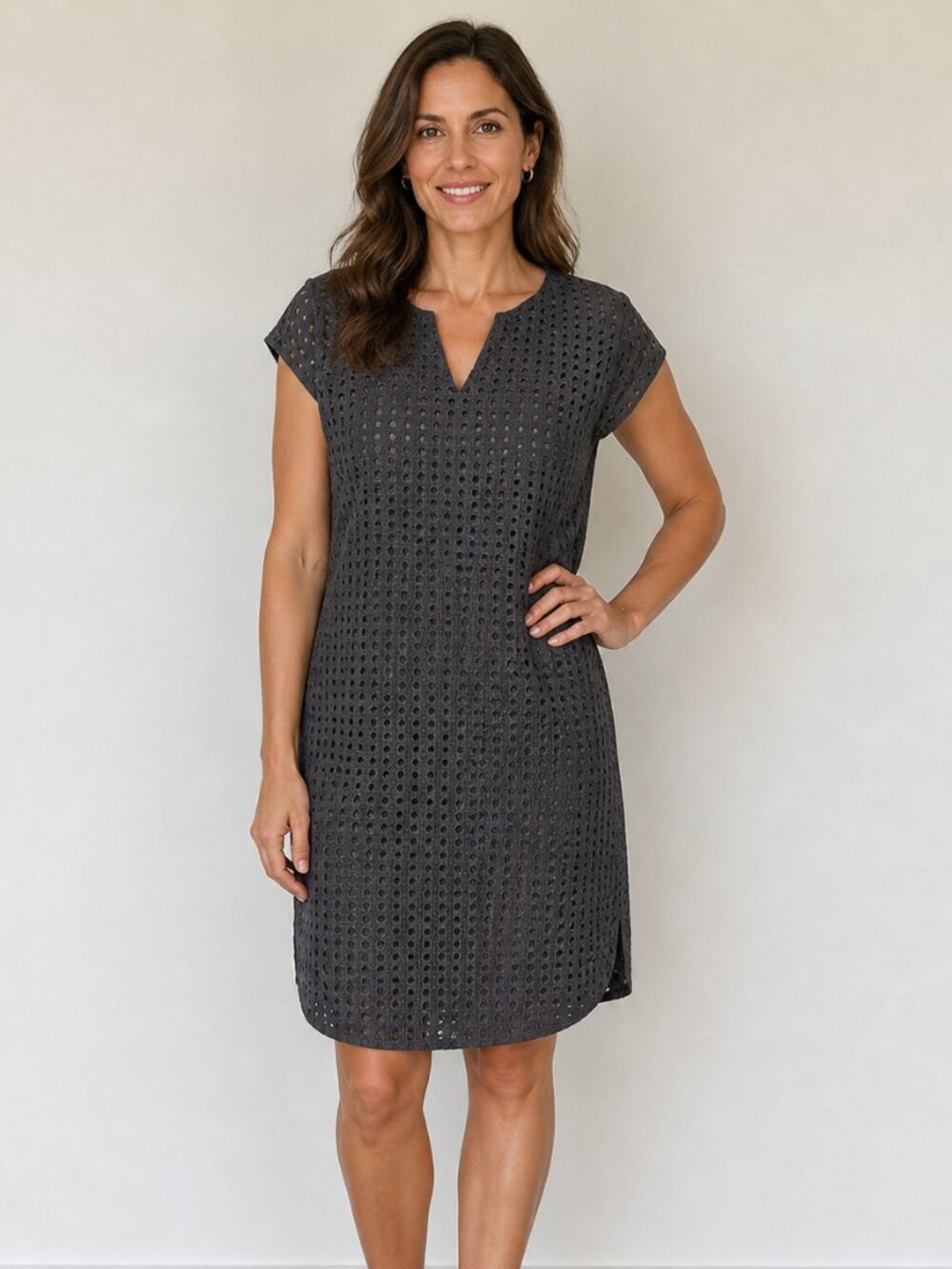 *3 FOR $9* Merona Short Sleeve Knee Length Eyelet V-Neck Lined Short Solid Dress